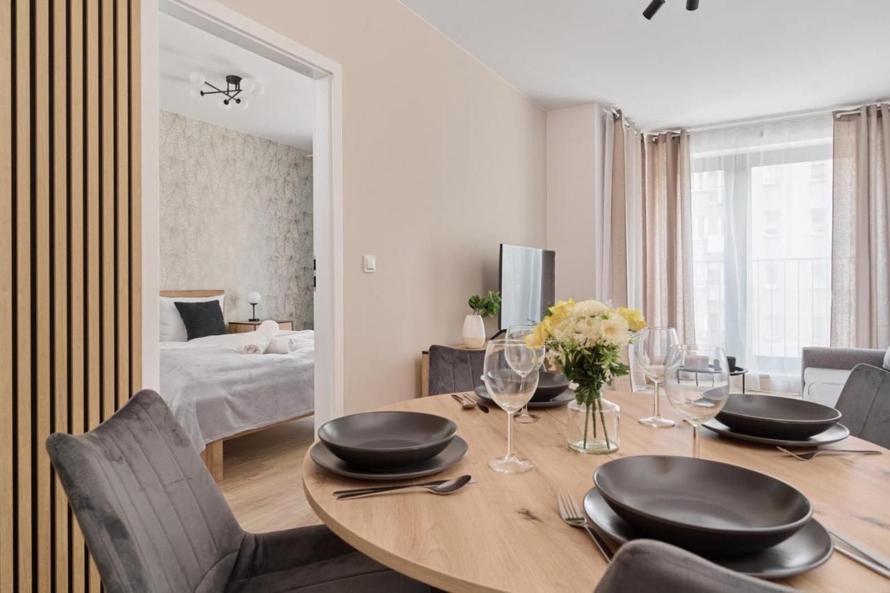 Nowoczesny Apartament Z Balkonem I Parkingiem W Centrum Wroclawia By Noclegi Renters Ngoại thất bức ảnh