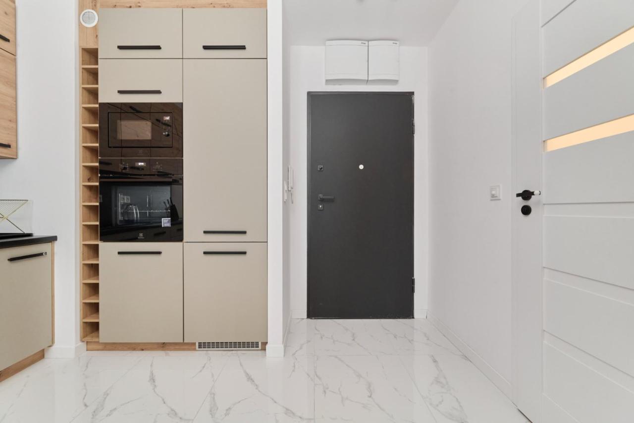 Nowoczesny Apartament Z Balkonem I Parkingiem W Centrum Wroclawia By Noclegi Renters Ngoại thất bức ảnh